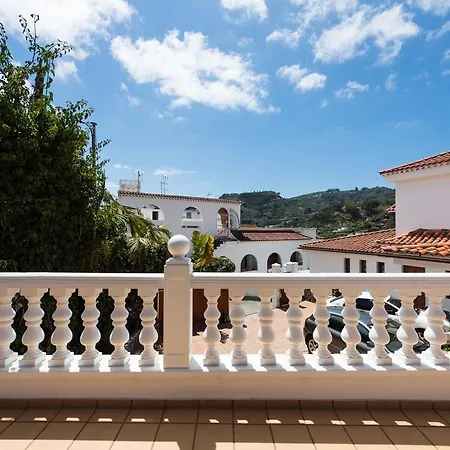Relax Canary House Gc51